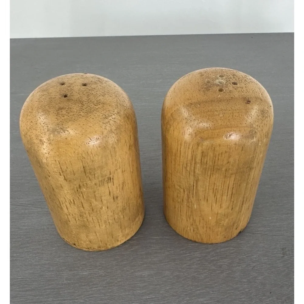Vintage Wood Salt & Pepper Shakers Set Mid Century Modern Farmhouse Boho